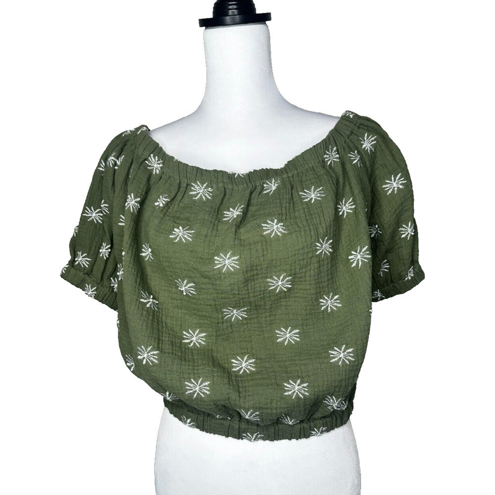 New with Tags - Heroes & Dreamers Women Green Short Sleeve Top Medium Floral